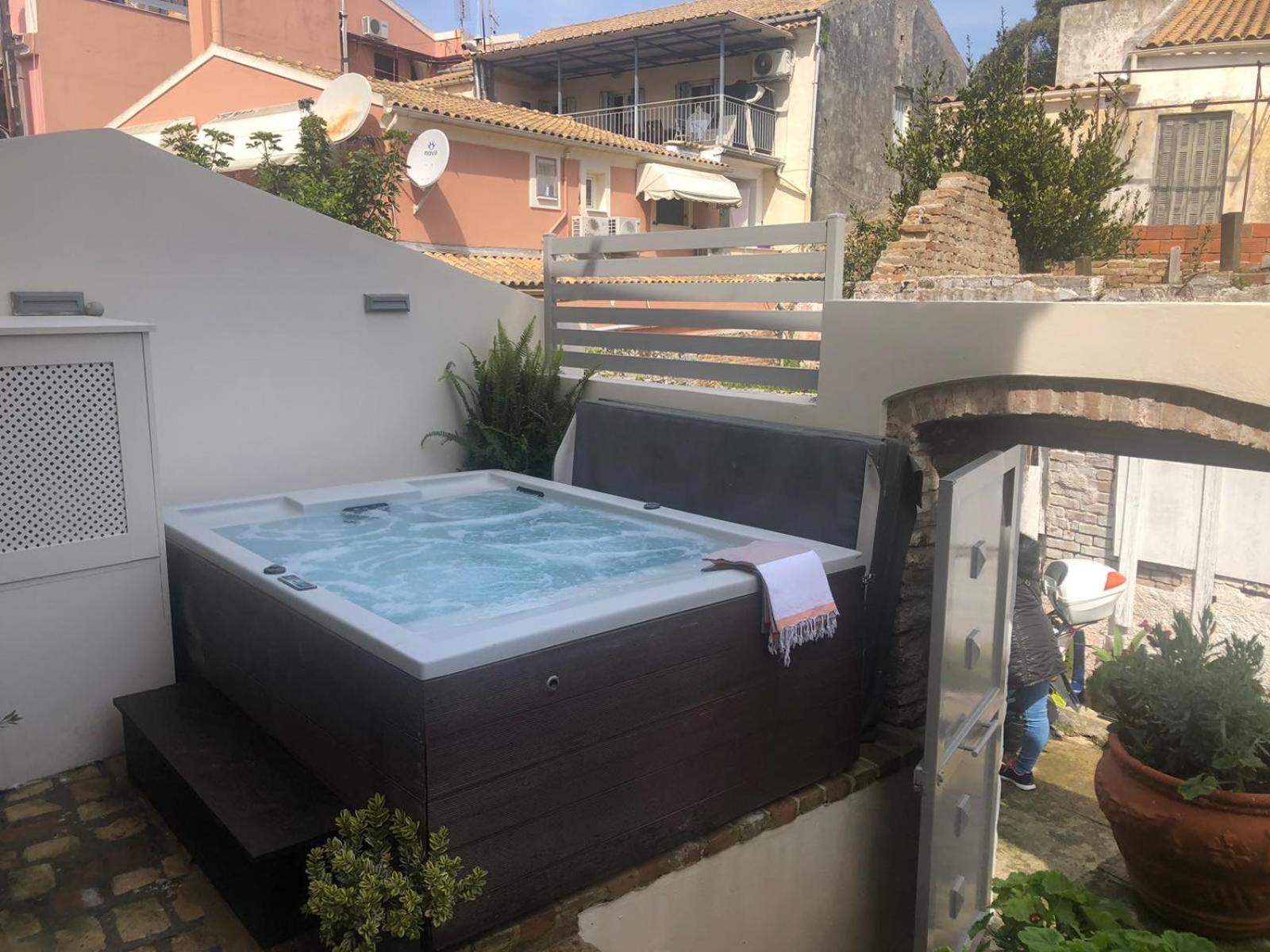 Anemomilos Jacuzzi Suite Corfu (city) Exterior foto