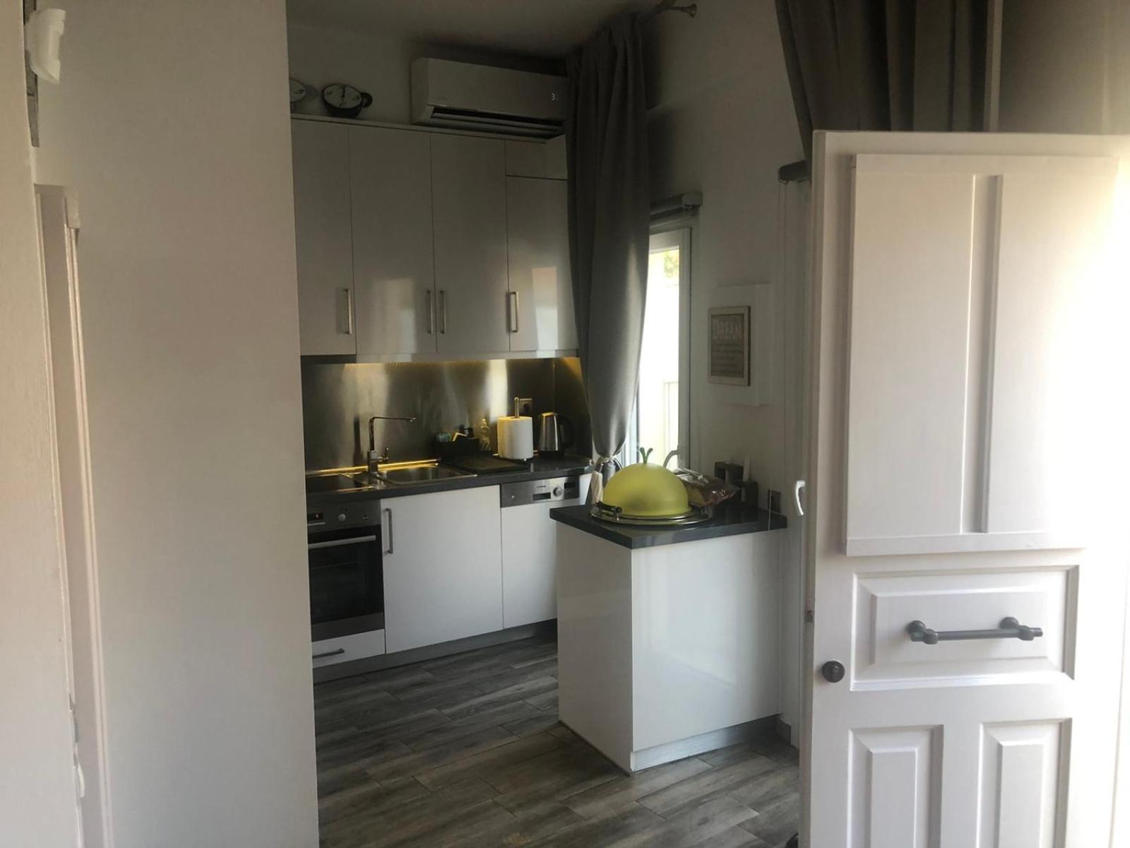 Anemomilos Jacuzzi Suite Corfu (city) Exterior foto