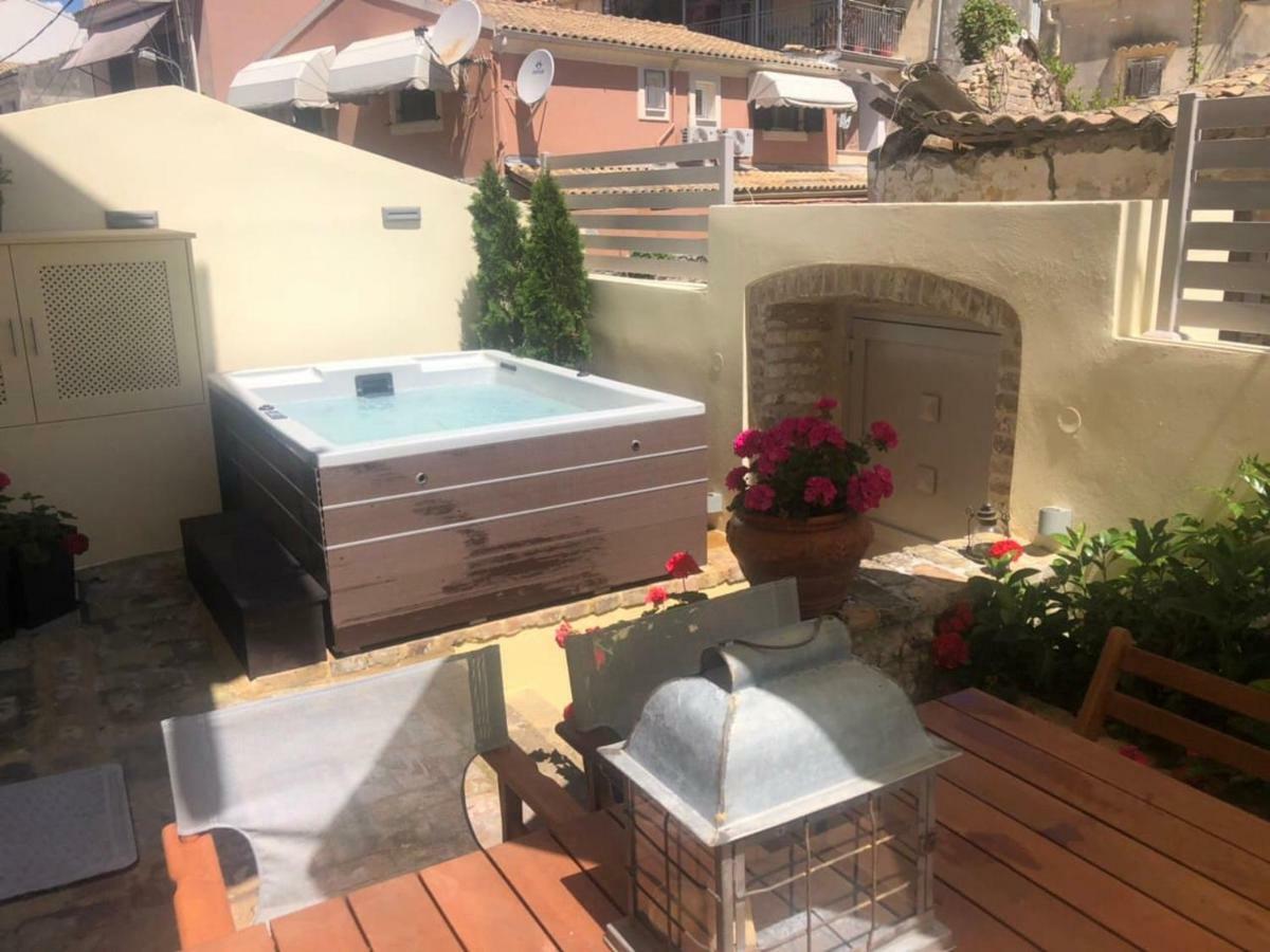 Anemomilos Jacuzzi Suite Corfu (city) Exterior foto