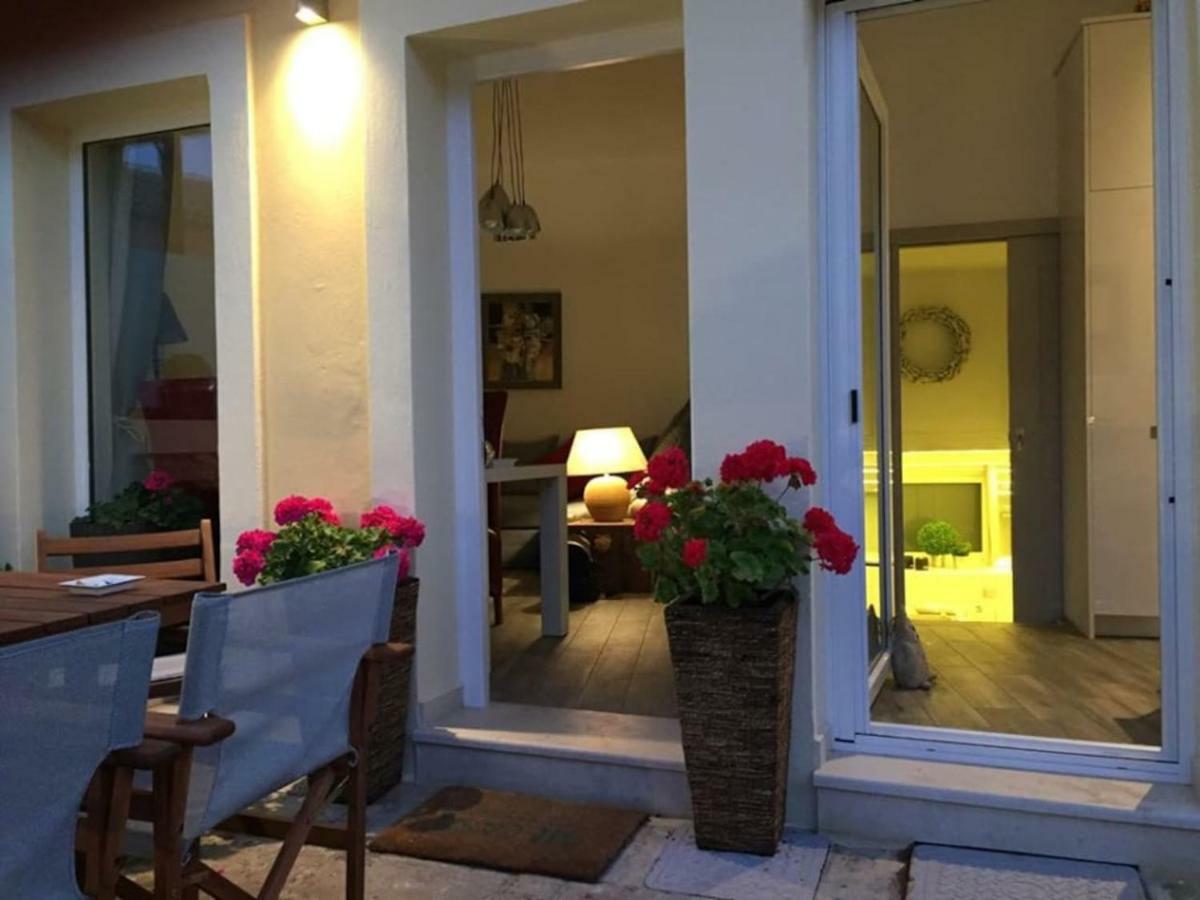 Anemomilos Jacuzzi Suite Corfu (city) Exterior foto
