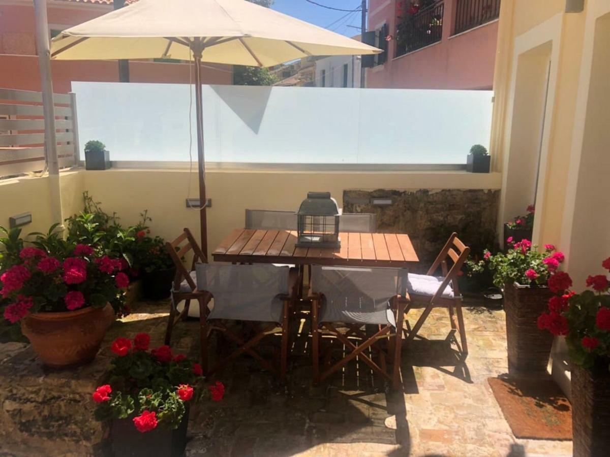 Anemomilos Jacuzzi Suite Corfu (city) Exterior foto
