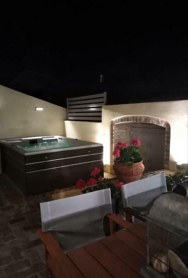 Anemomilos Jacuzzi Suite Corfu (city) Exterior foto